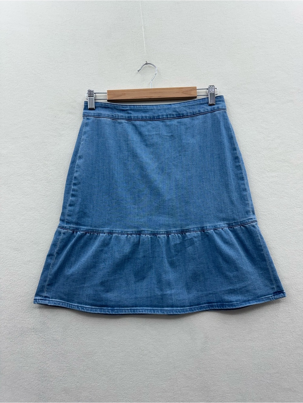 J. Crew Women’s 4 Ruffle Top Denim Skirt Blue Knee Length Cotton Stretch Casual